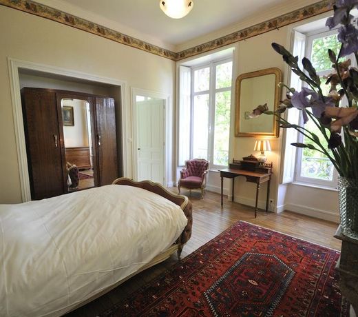 B&B ChÃ¢teau Les Orchidees SAUMUR