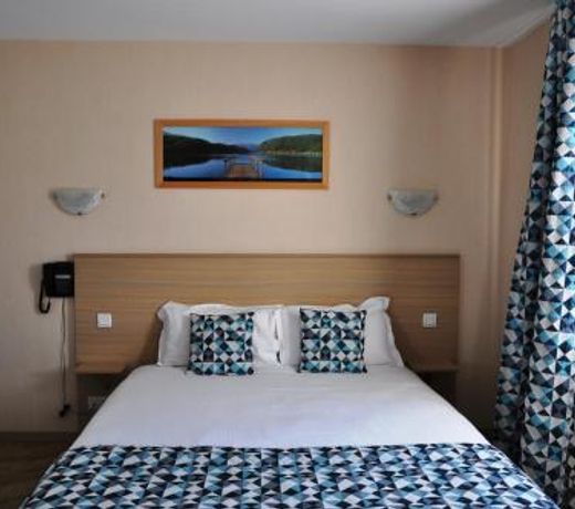 Brit Hotel Azur