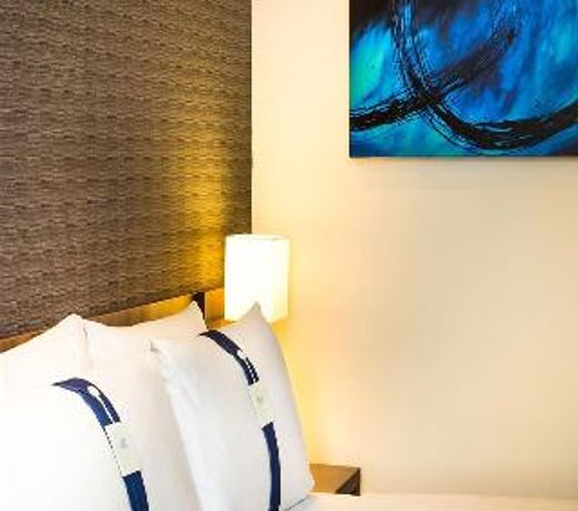 Holiday Inn Express Toulon - Est, an IHG Hotel