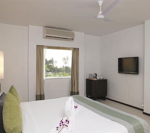 Royal Orchid Beach Resort & Spa, Utorda Beach Goa