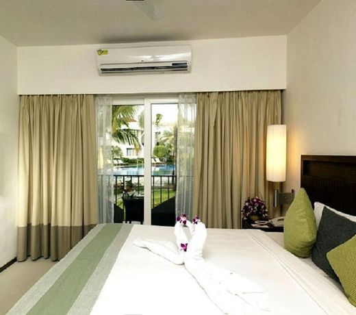 Royal Orchid Beach Resort & Spa, Utorda Beach Goa