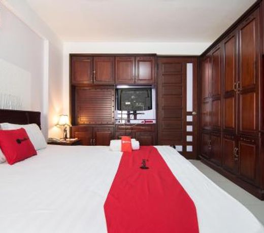 RedDoorz near Cau Song Han 2