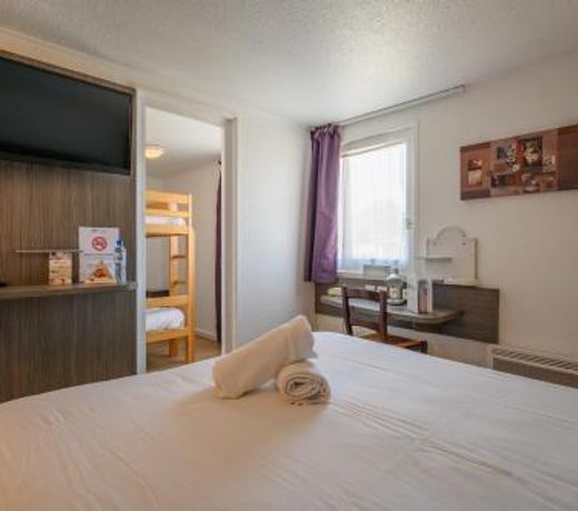 Brit Hotel Reims La Neuvillette