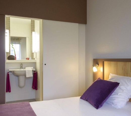Brit Hotel Reims Croix Blandin