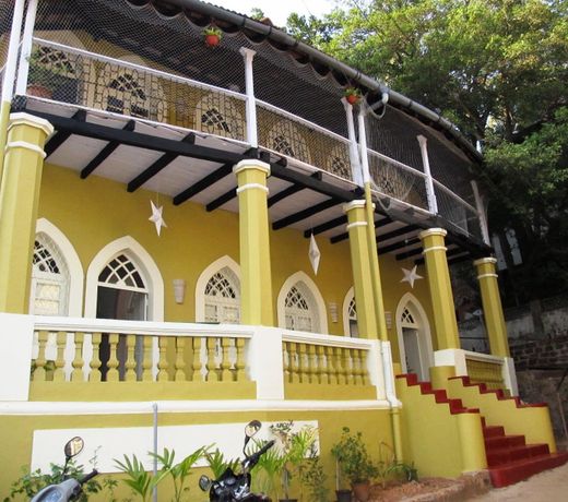 Royal Phoenix Inn