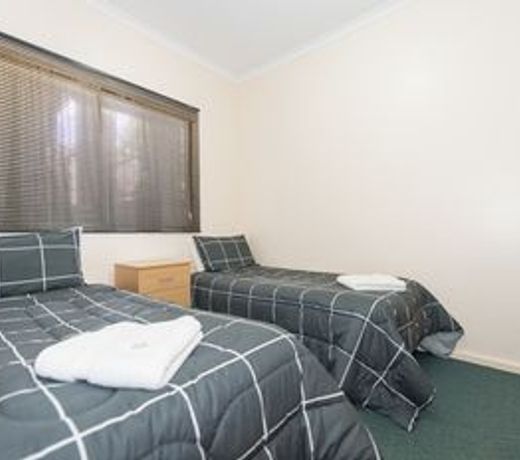 Limani Motel