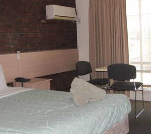 Bristol Hill Motor Inn