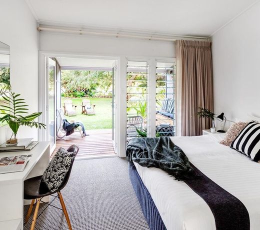 Pinetrees Lodge
