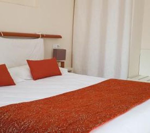 Cyrnea B&B - Adults only
