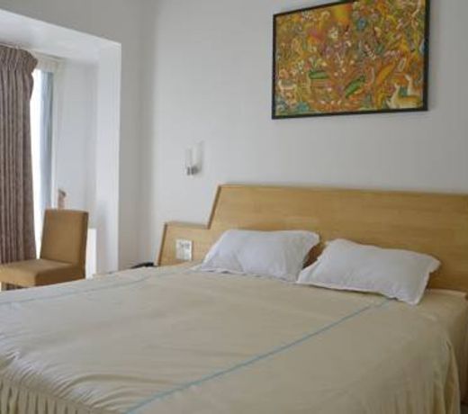 Kailas Holiday Inn