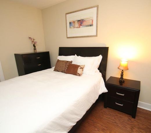 Contemporary 2 Bedroom By Rittenhouse