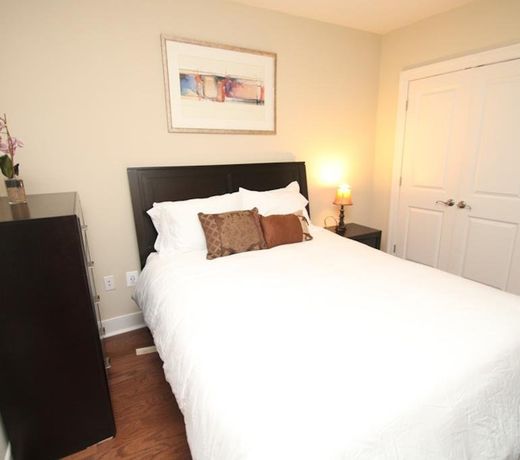 Contemporary 2 Bedroom By Rittenhouse