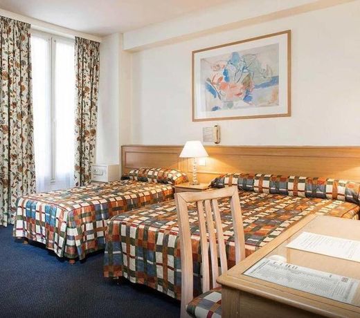 Hotel De Suez