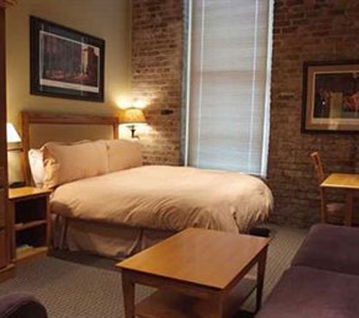 Jelly Roll Executive Suites