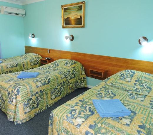 Castlereagh Motor Inn