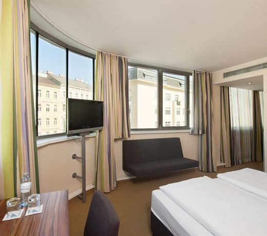 Eurostars Embassy