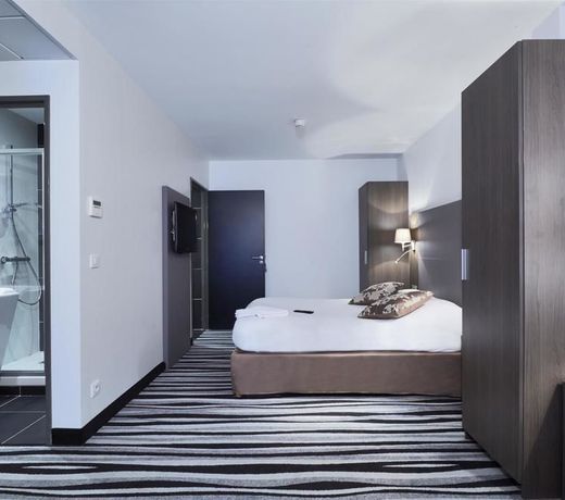 Kyriad Saint Quentin en Yvelines - Montigny