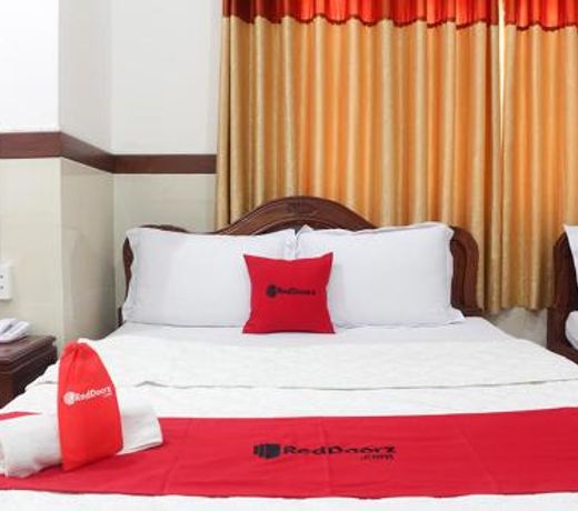 Tan Cuu Long Hotel