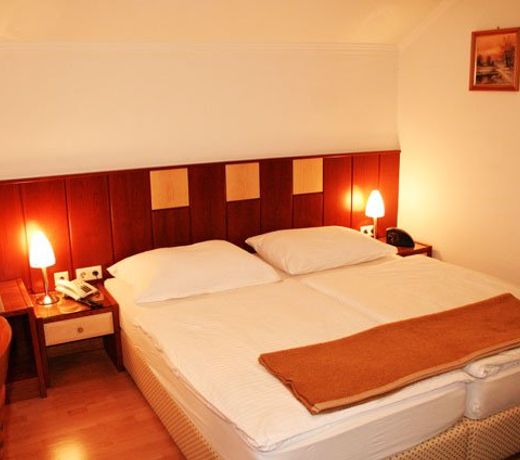HOTEL KREINER