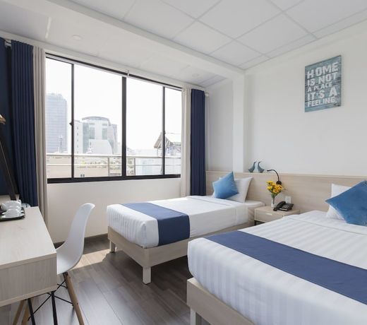 Spotlight Hotel