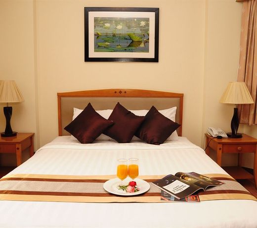 Riverside Serviced Apartments