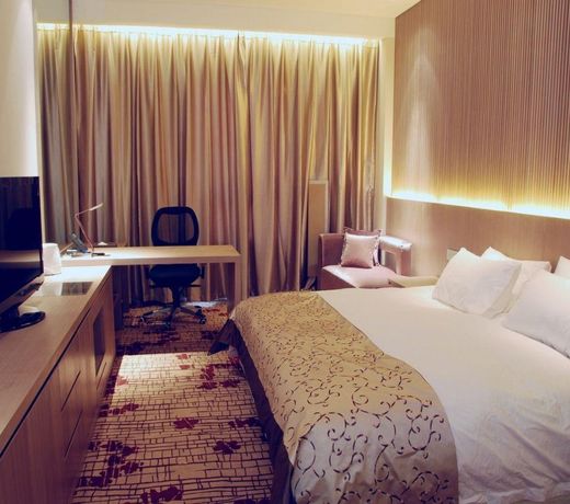 Chalon International Hotel