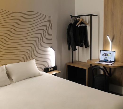 B&B HOTEL Lille Centre Grand Palais