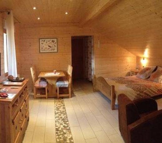 Chambres et Table D'hÃ´tes Le Chalet du Seu