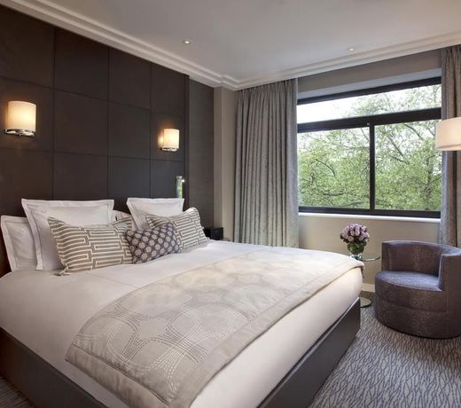 The Carlton Tower Jumeirah