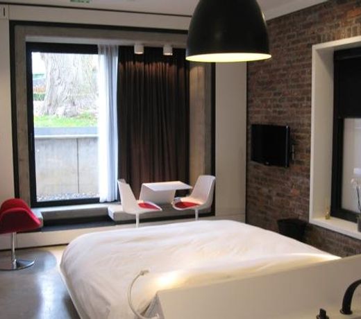 B&B Bed and Beyond