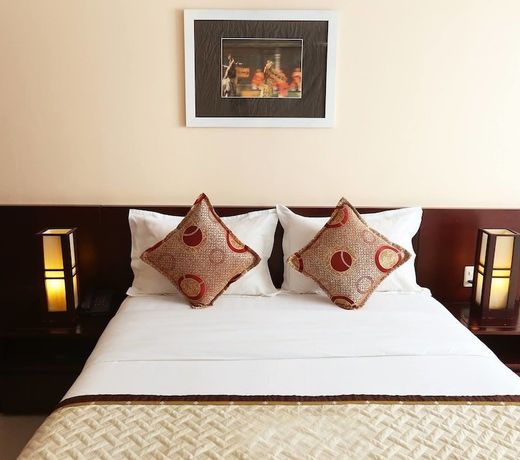 HUE SMILE HOTEL