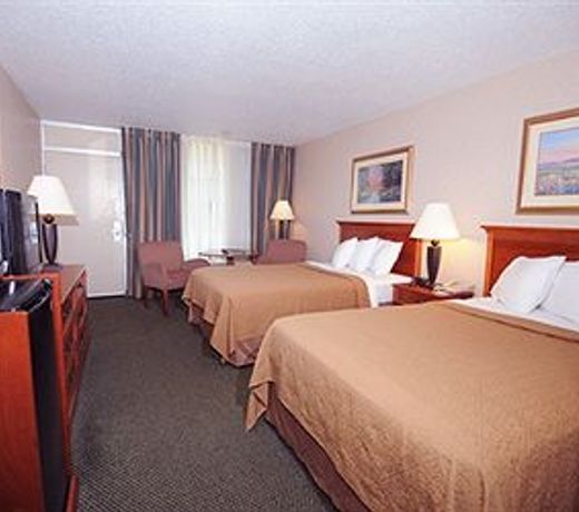 Quality Inn & Suites McDonough South I-75