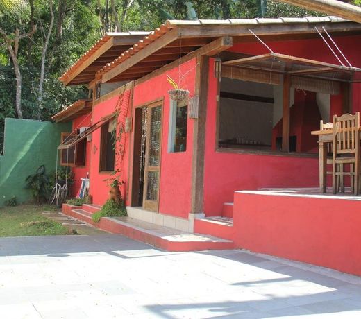 Zeisa House