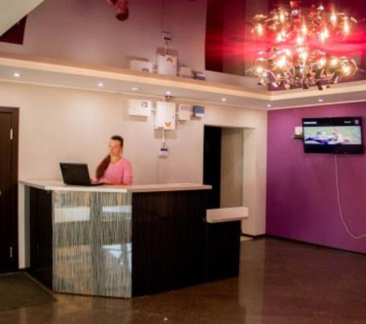 Tennis v Solnechnom Mini Hotel