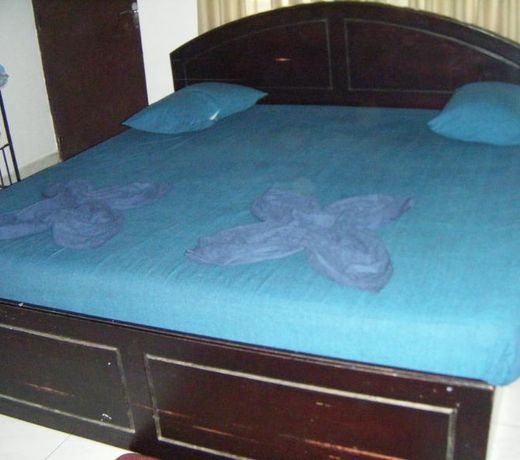 Solid Hotel Station Road