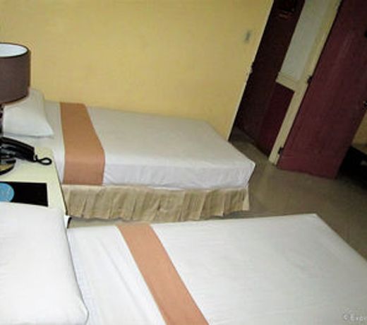 Discovery Hotel and Restaurant