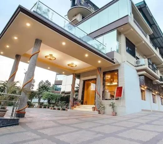 Hotel Jsr Inn
