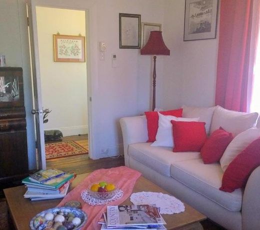 Shalva Cottage