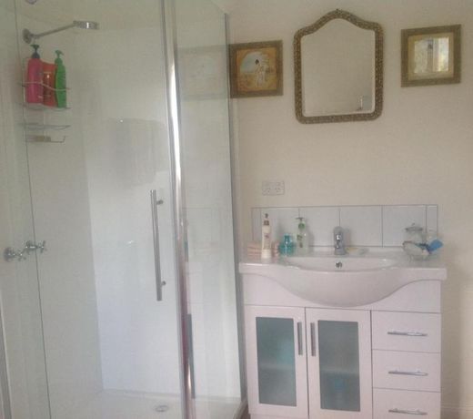 Shalva Cottage
