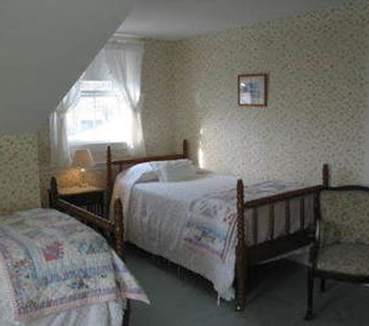 The Linden Tree Inn