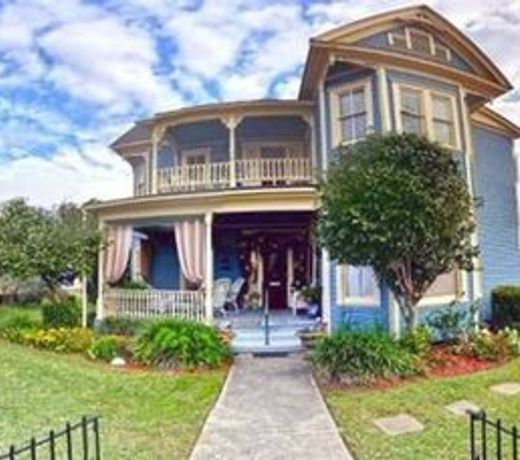 Swann Hotel Bed & Breakfast