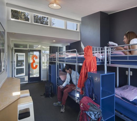 Bumbles Backpackers Queenstown