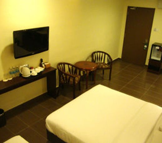 DM Hotel