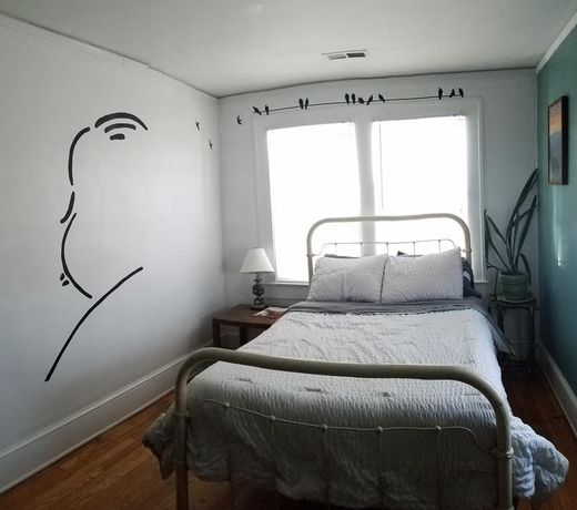 Bon Paul & Sharky's Hostel