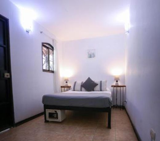 Believe Surf & Yoga Lodge Santa Teresa