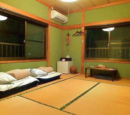 Aoshima Guesthouse Hooju