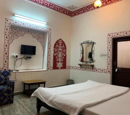Vinayak Guest House