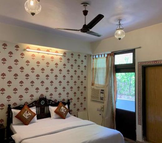 Vinayak Guest House