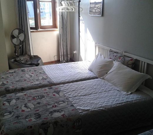 Porto Downtown Hostel