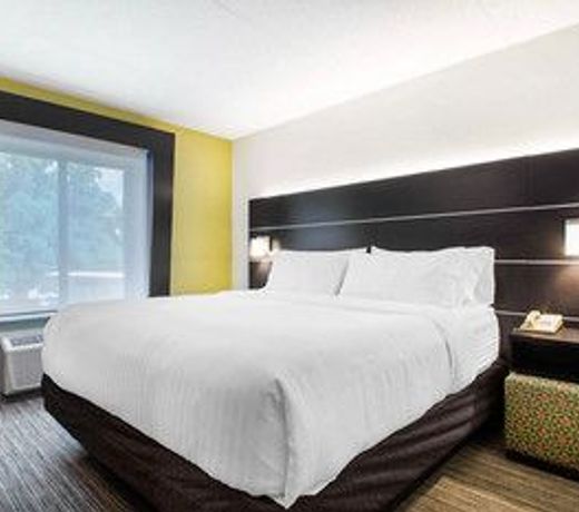 Holiday Inn Express & Suites - Albany Airport - Wolf Road, an IHG Hotel